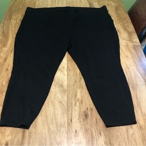 Torrid Deep Navy Blue Capri Pants Womens Size 5 Stretch Waist Pockets